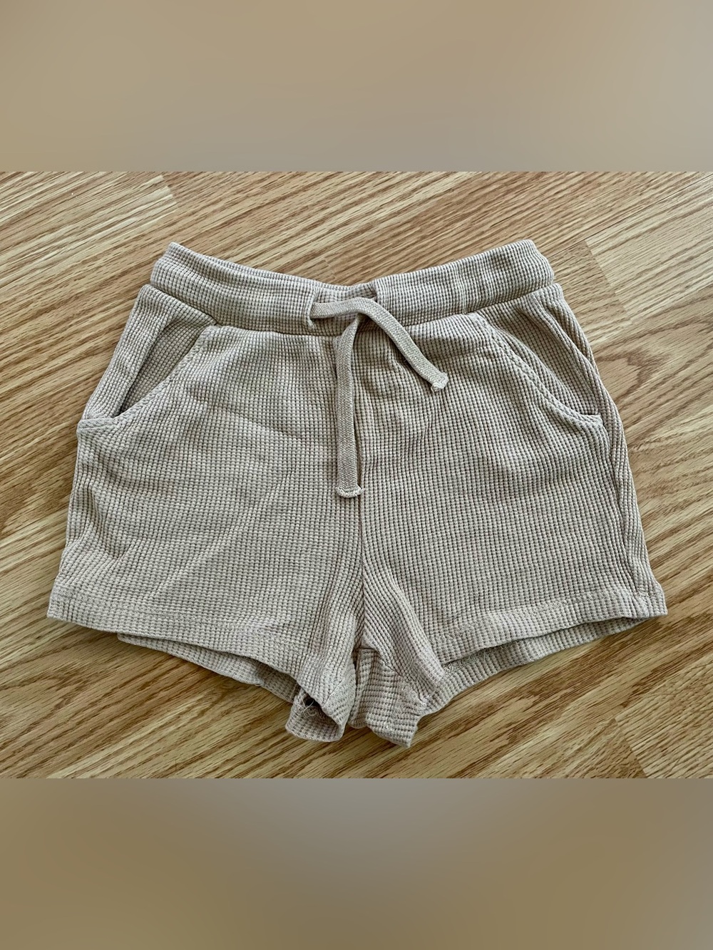 🍯H&M | Beige Cotton Shorts